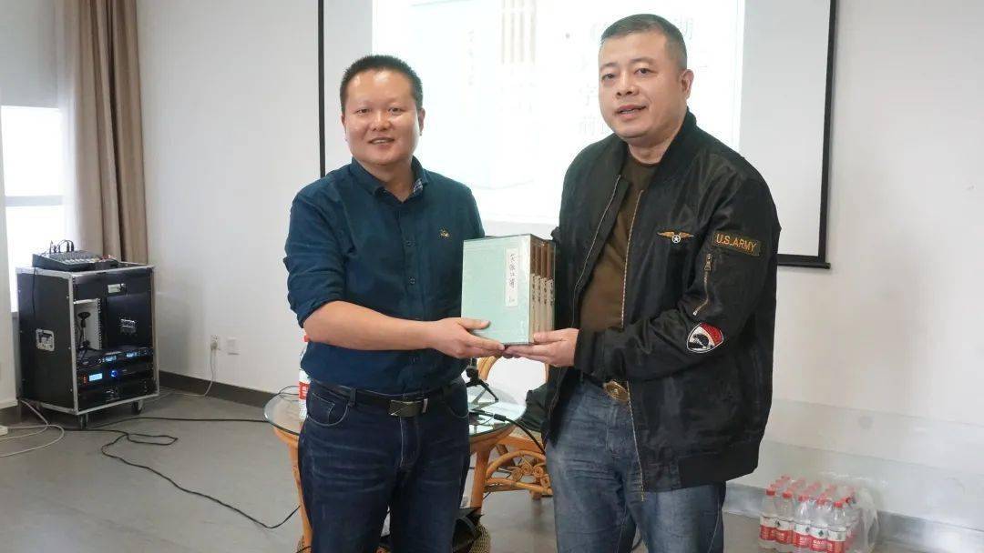 【kaiyun开云网页版】
你对《笑傲江湖》相识几多？ ——“金庸十五讲”之天子呼来不上船——《笑傲江湖》漫谈(图5)