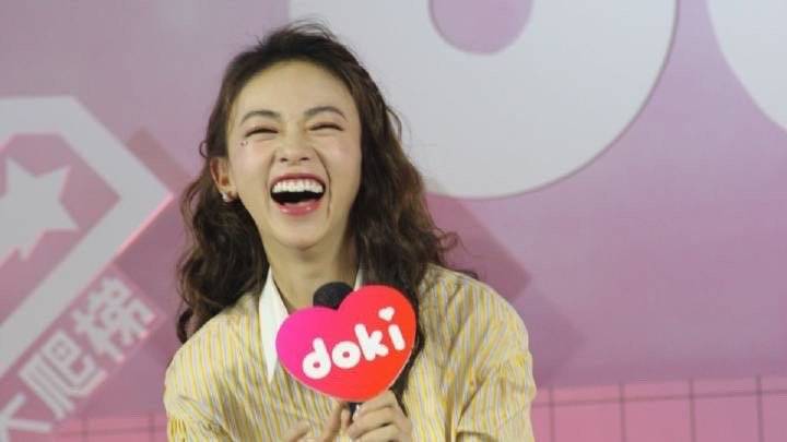 kaiyun网页登录入口-典雅明丽写吾心——张劲松国画艺术探索(图1) kaiyun网页登录入口